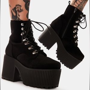 Y.R.U SOLD OUT Creep Velvet Platform Boots